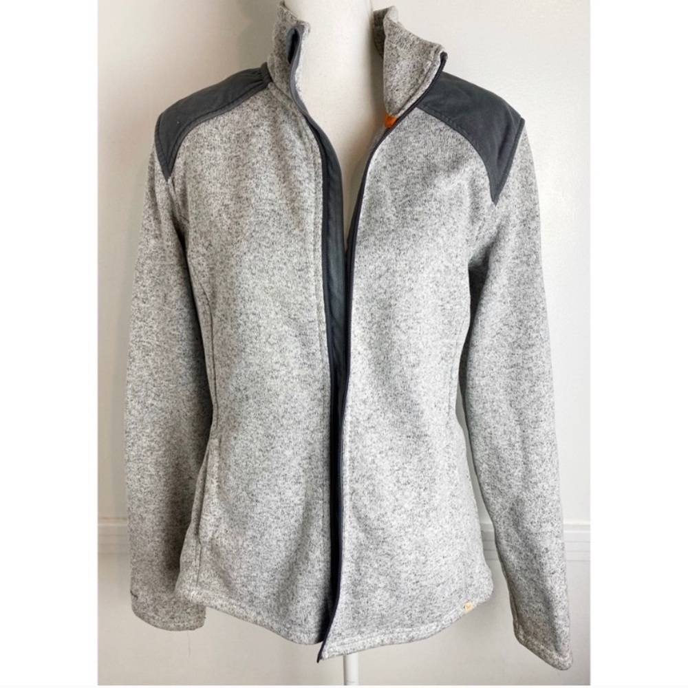 Fleece sweater large. Field and Stream ZIP UP.